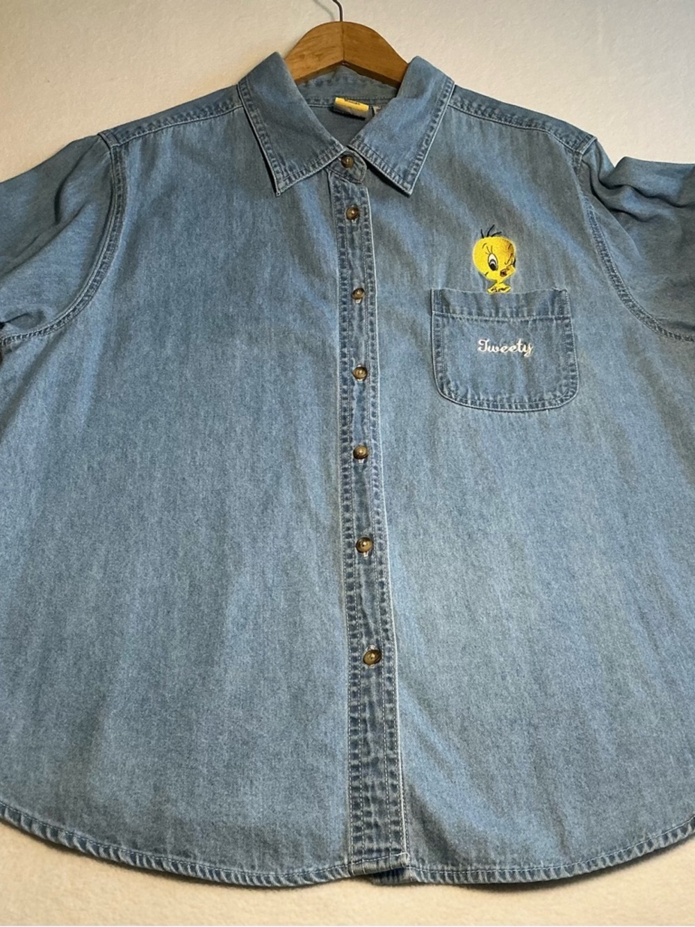 Vintage 90s Looney Tunes Tweety Bird Denim Shirt Women's 14W/16W  Button Down - Picture 5 of 13